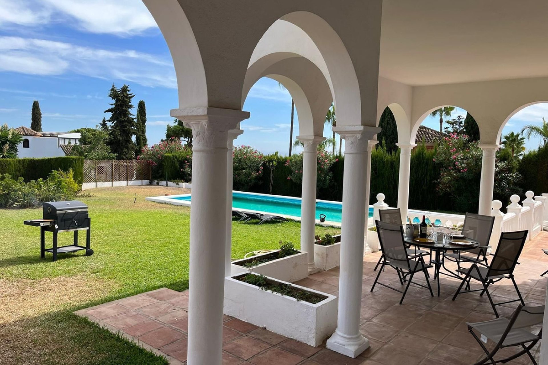 Resale - House - Detached Villa - Marbella - Hacienda Las Chapas