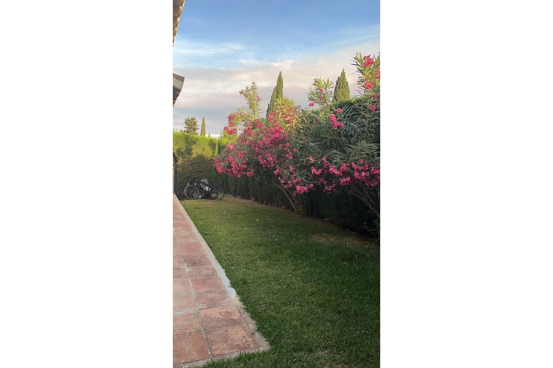 Resale - House - Detached Villa - Marbella - Hacienda Las Chapas