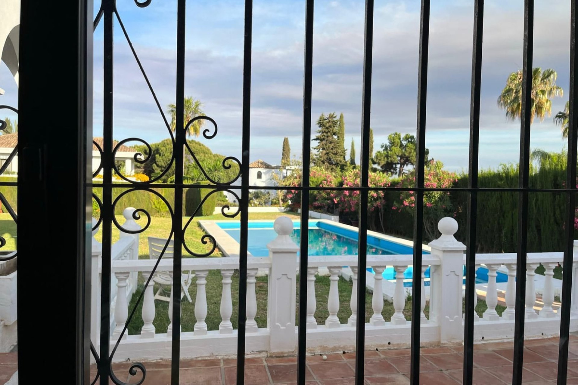 Resale - House - Detached Villa - Marbella - Hacienda Las Chapas