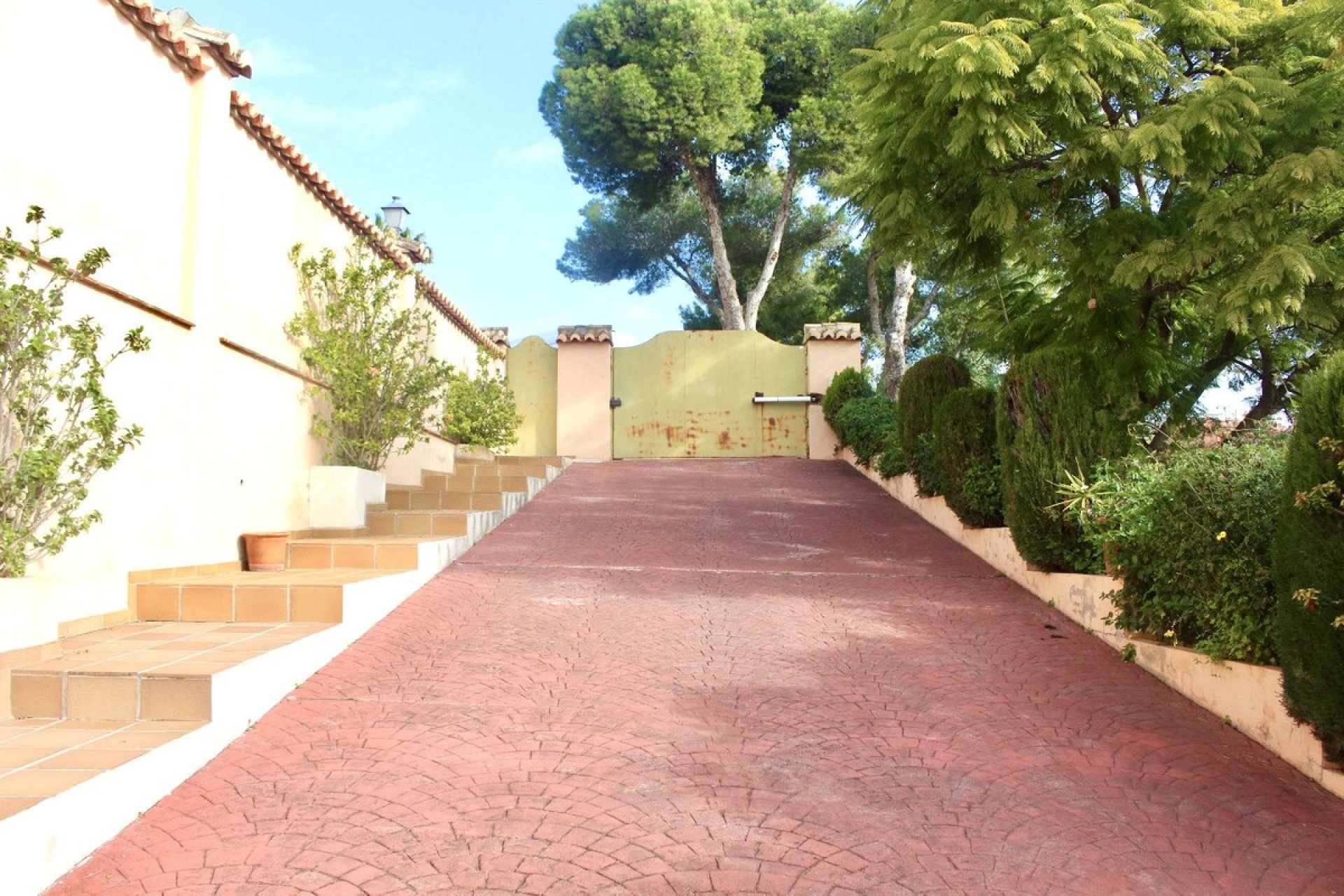 Resale - House - Detached Villa - Marbella - Hacienda Las Chapas