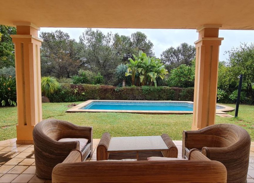 Resale - House - Detached Villa - Marbella - Hacienda Las Chapas