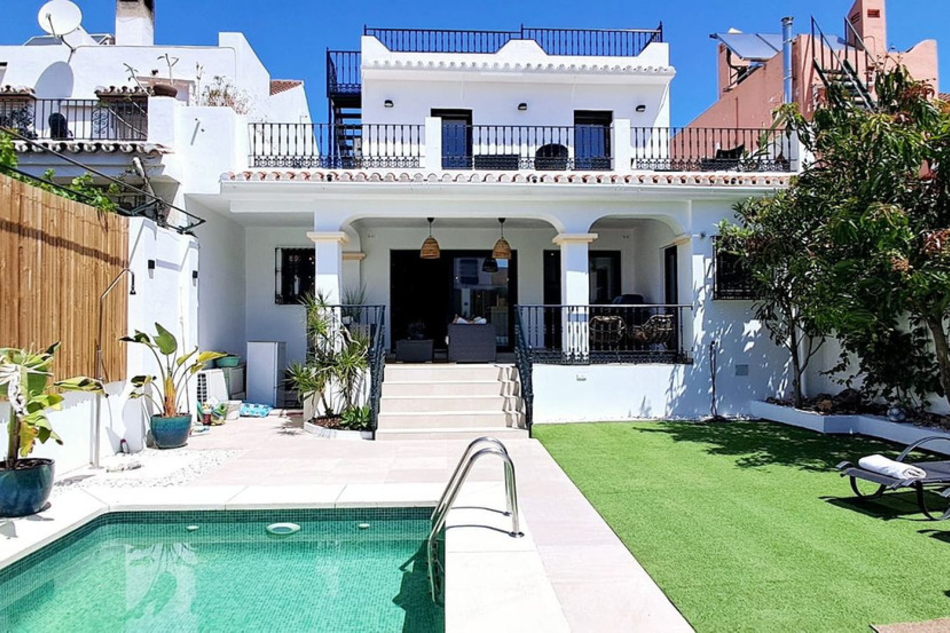 Resale - House - Detached Villa - Marbella - La Campana