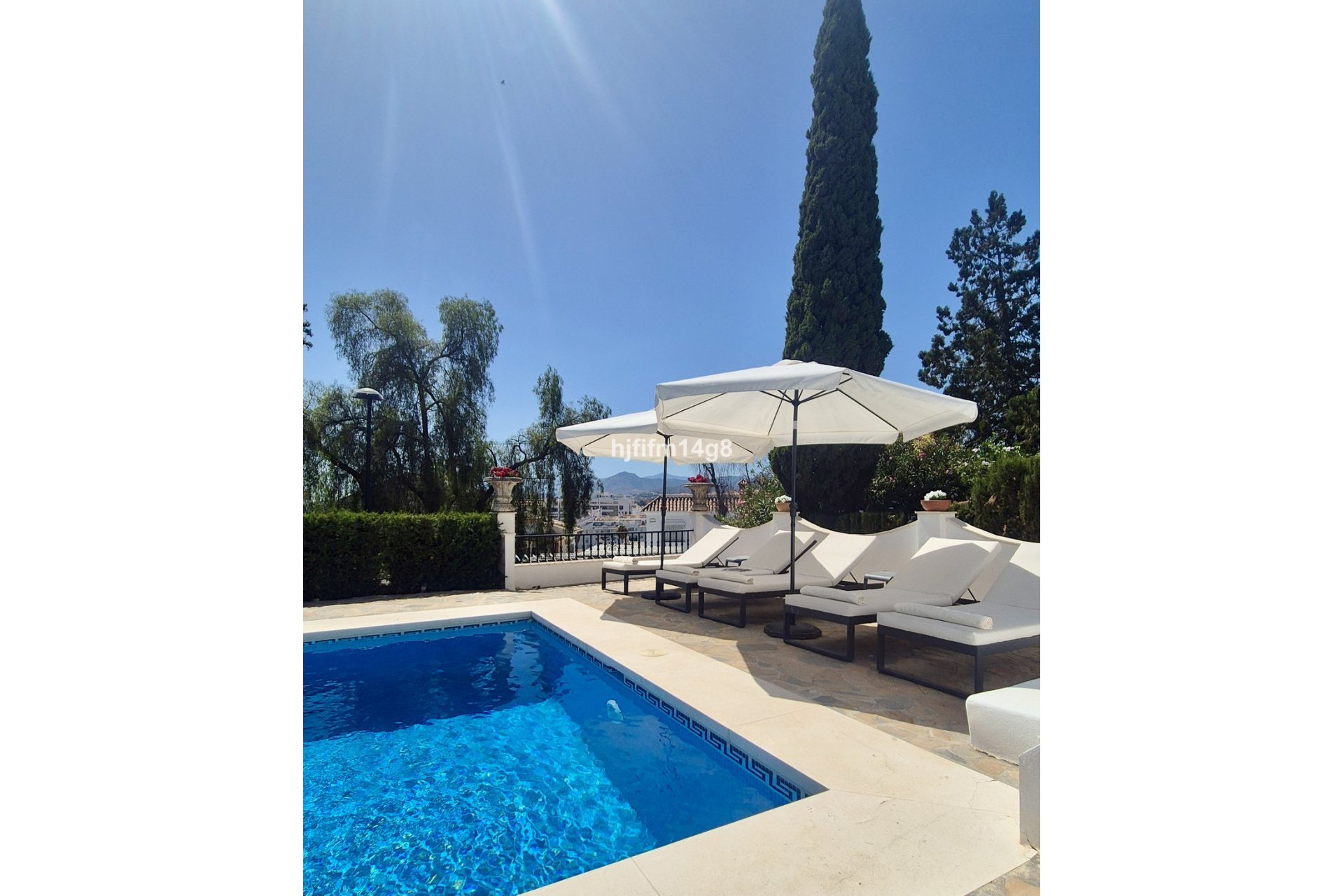 Resale - House - Detached Villa - Marbella - La Campana