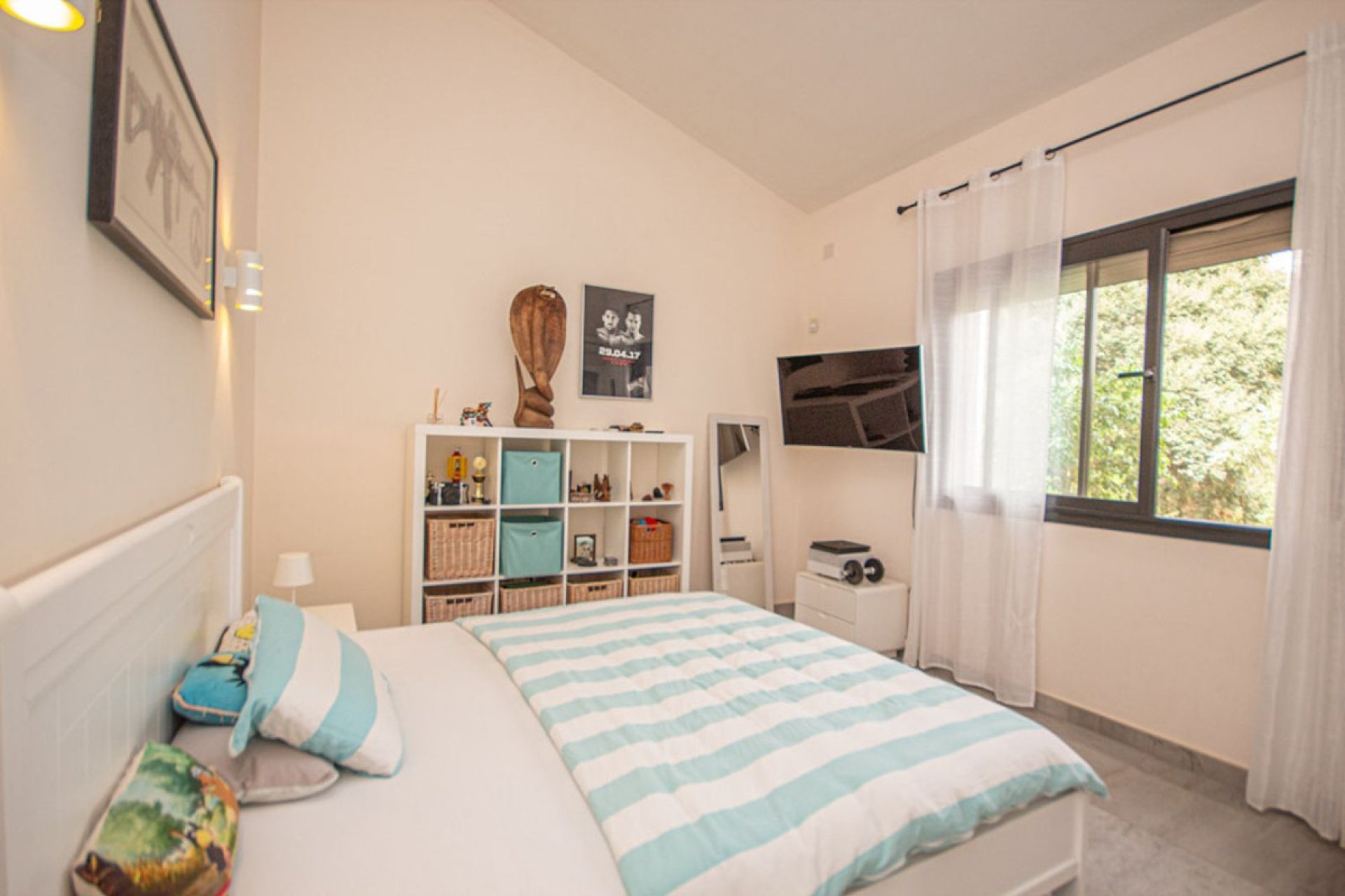 Resale - House - Detached Villa - Marbella - La Mairena