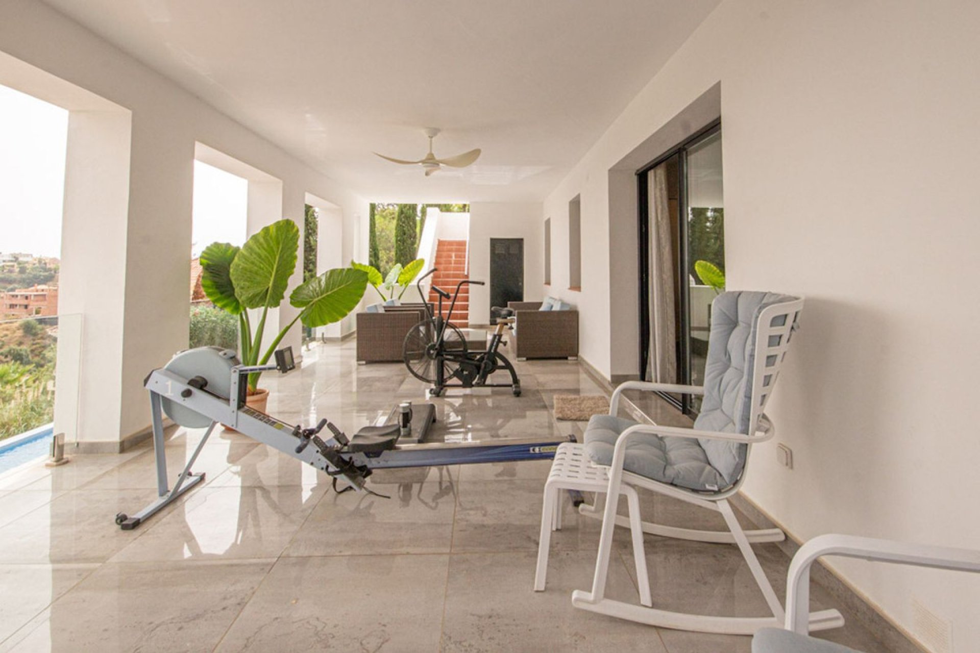 Resale - House - Detached Villa - Marbella - La Mairena