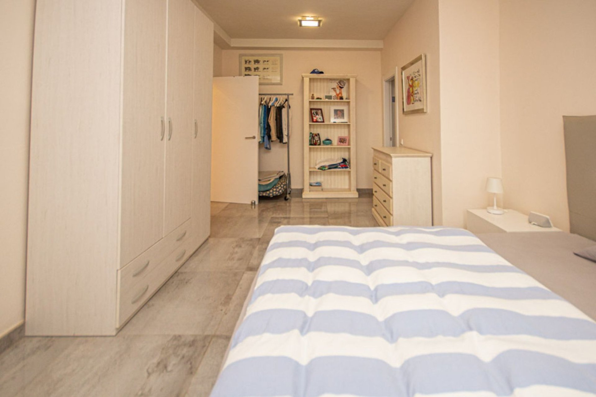 Resale - House - Detached Villa - Marbella - La Mairena