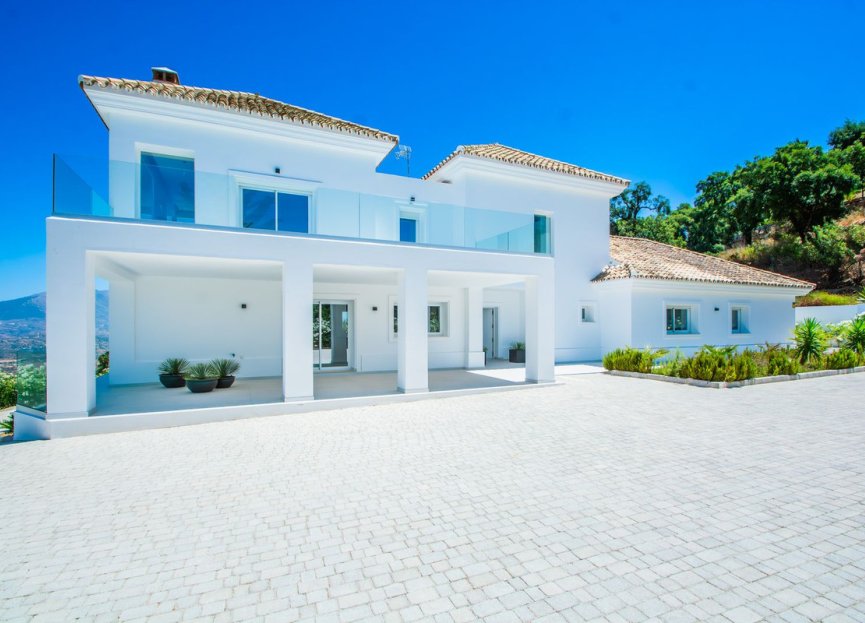 Resale - House - Detached Villa - Marbella - La Mairena