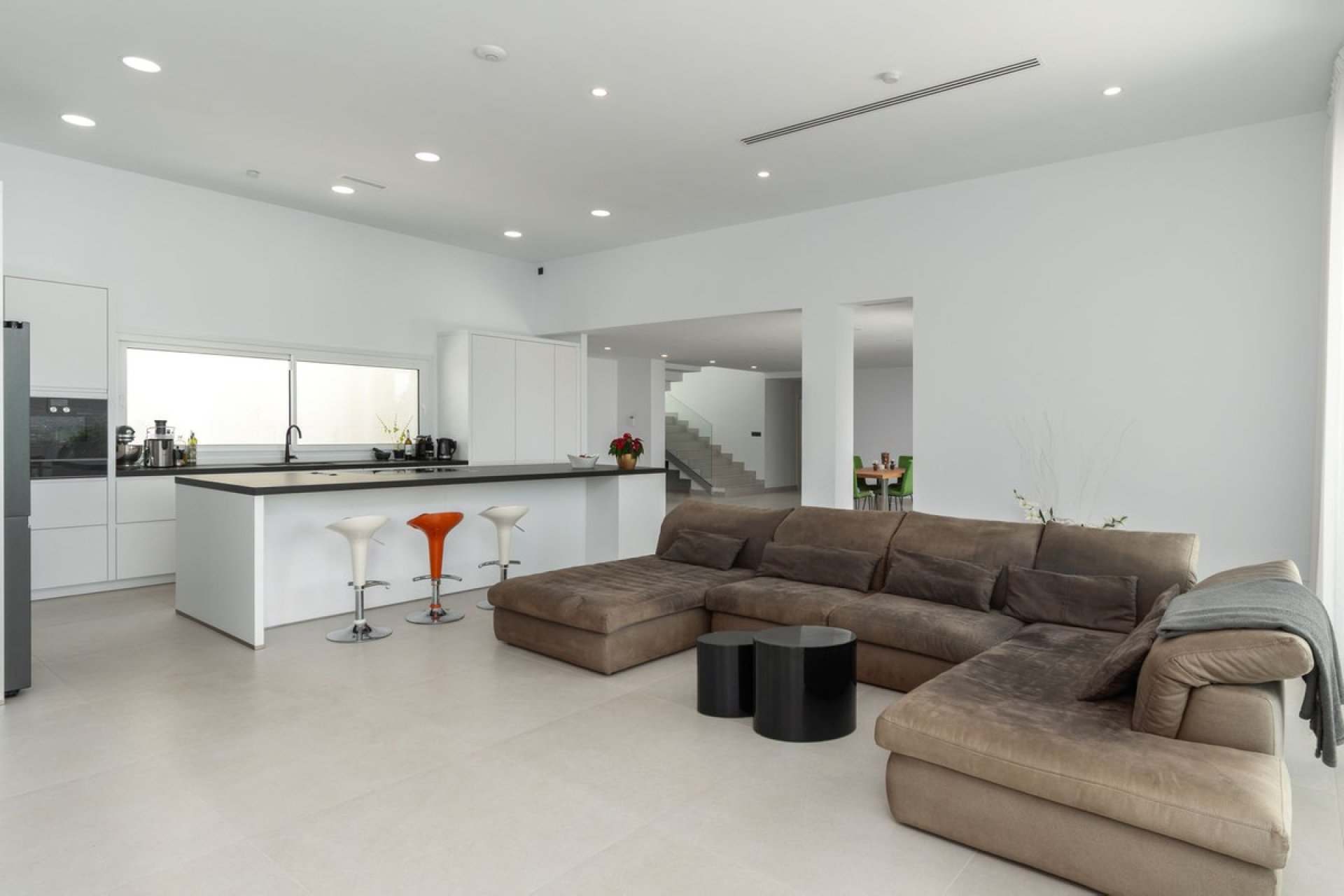 Resale - House - Detached Villa - Marbella - La Mairena