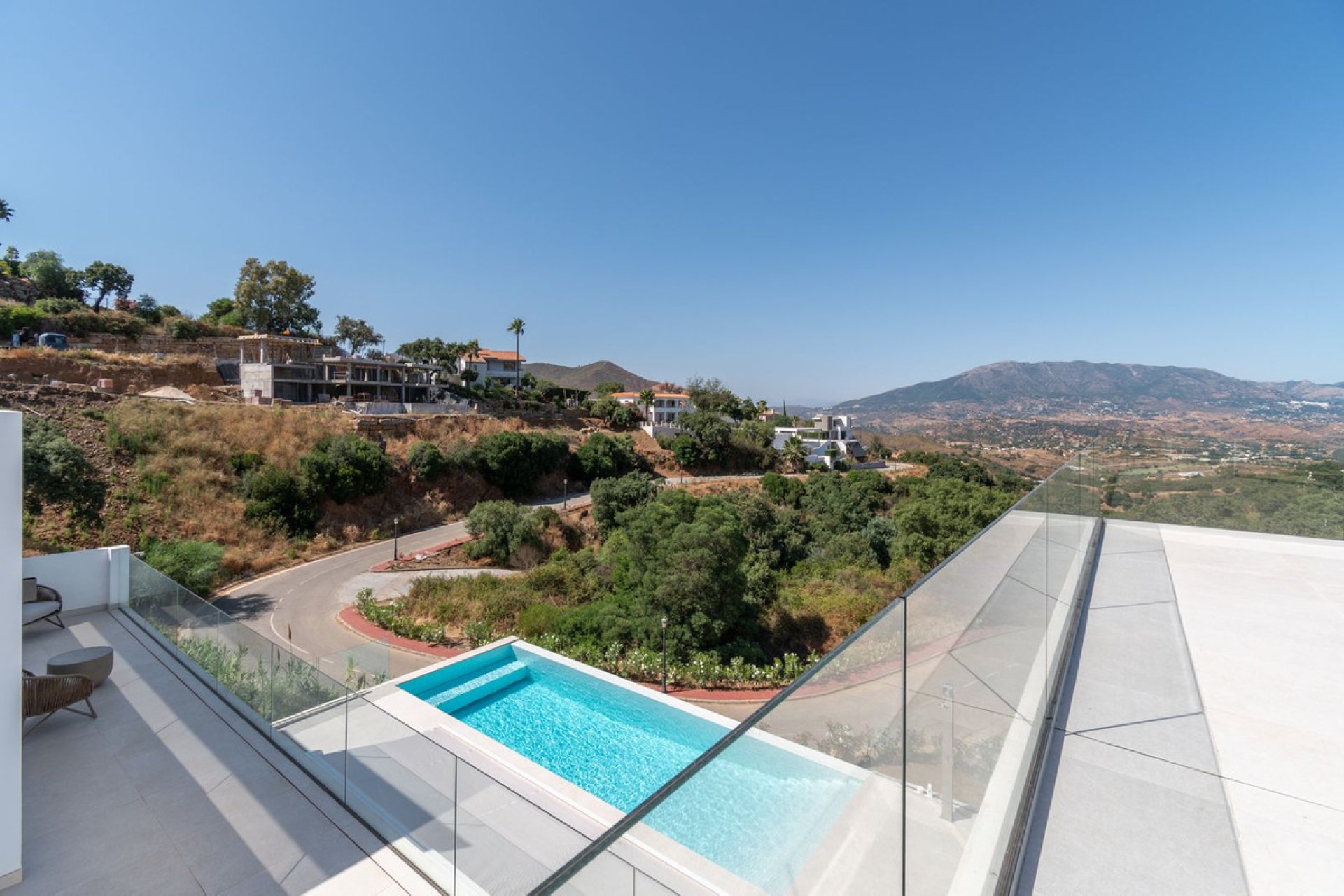 Resale - House - Detached Villa - Marbella - La Mairena