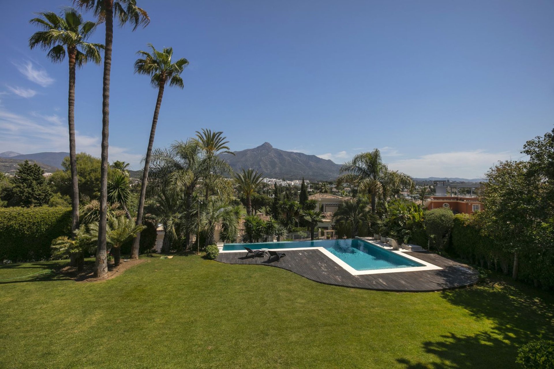 Resale - House - Detached Villa - Marbella - Las Brisas