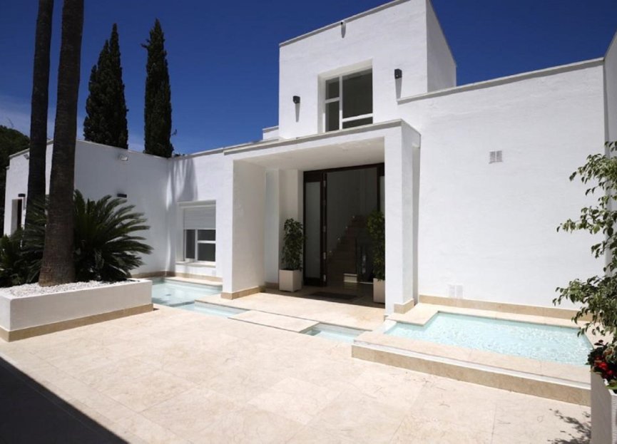 Resale - House - Detached Villa - Marbella - Las Brisas