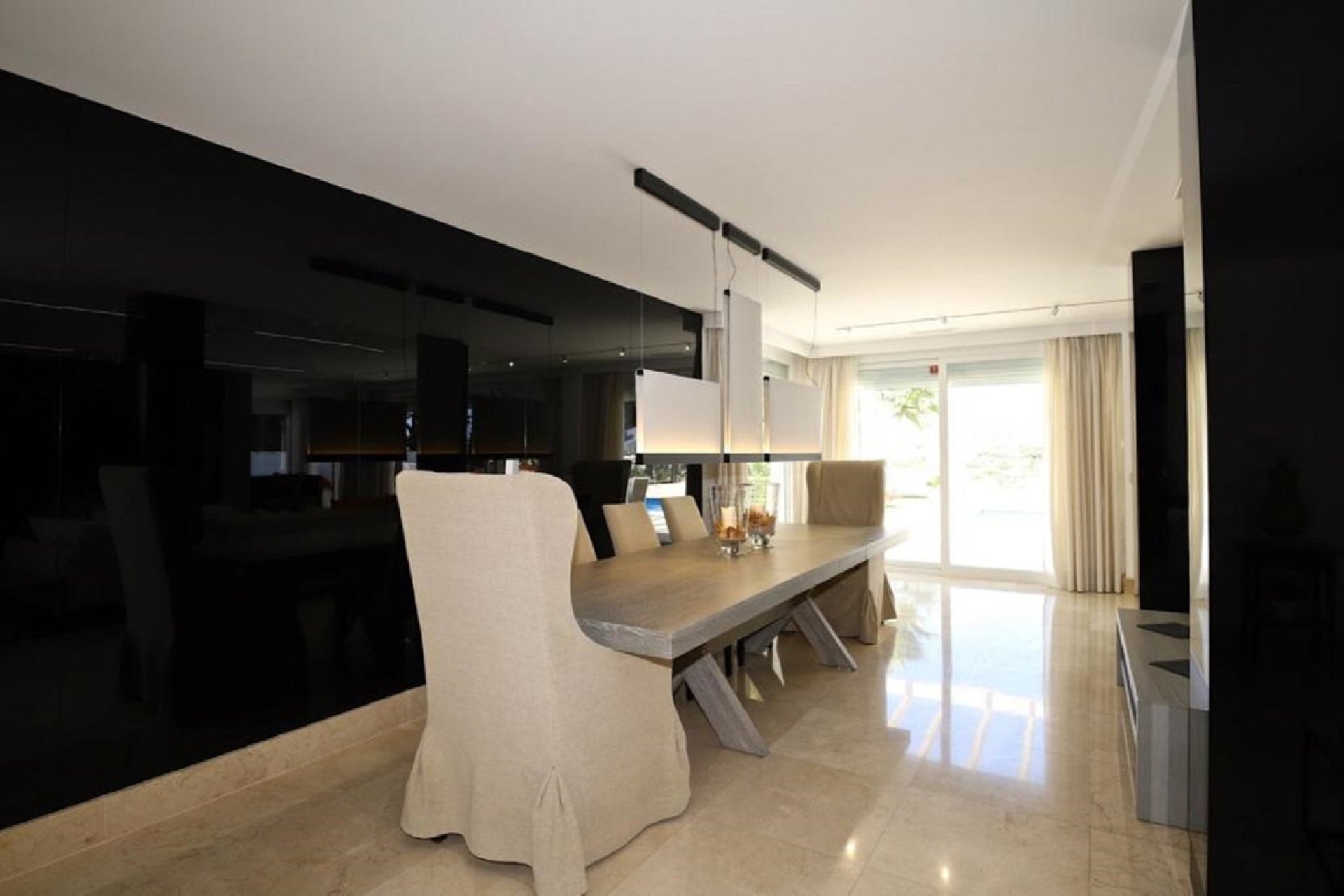 Resale - House - Detached Villa - Marbella - Las Brisas