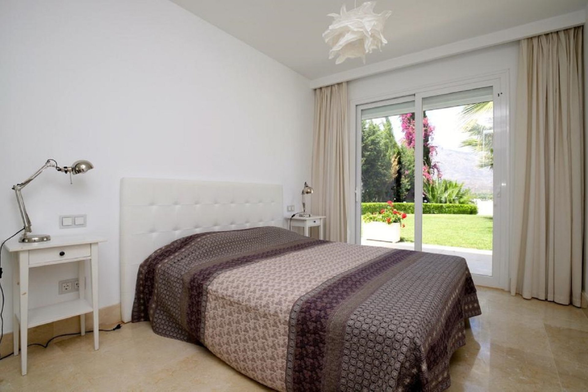 Resale - House - Detached Villa - Marbella - Las Brisas