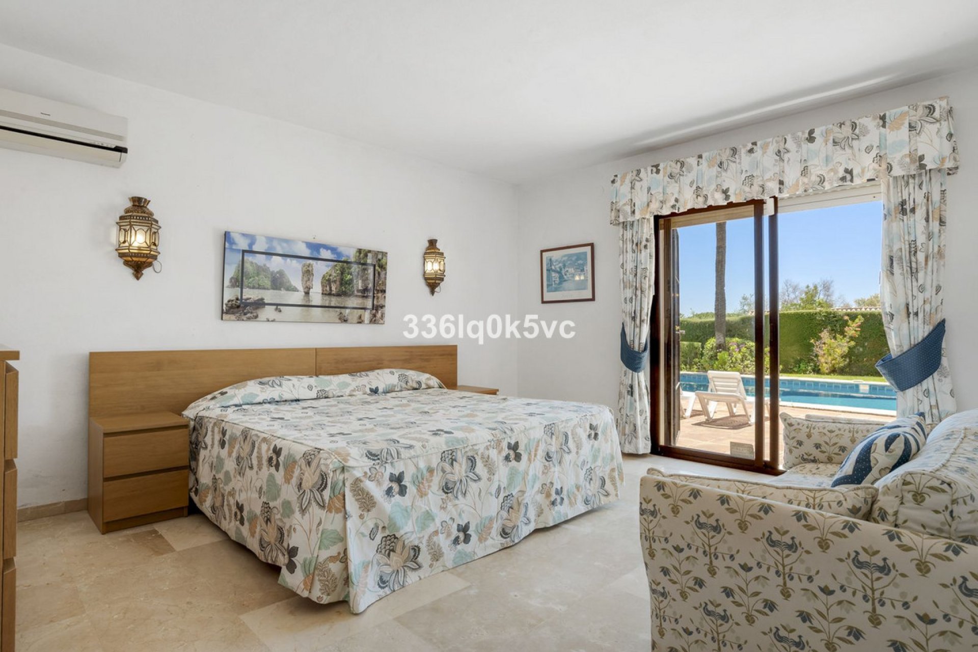 Resale - House - Detached Villa - Marbella - Las Chapas