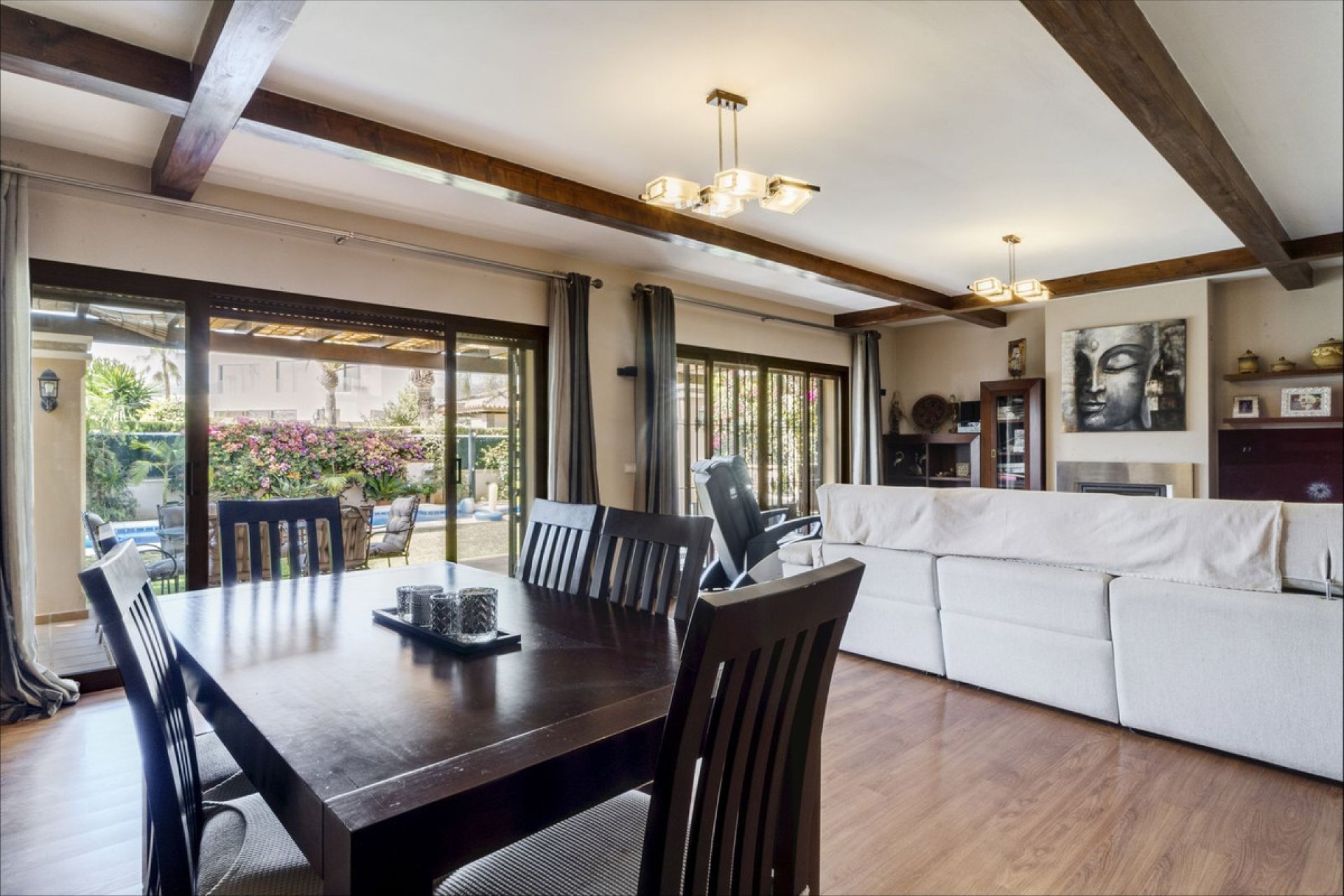 Resale - House - Detached Villa - Marbella - Las Chapas