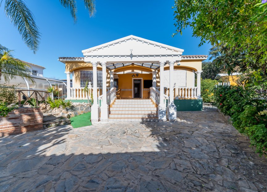 Resale - House - Detached Villa - Marbella - Las Chapas