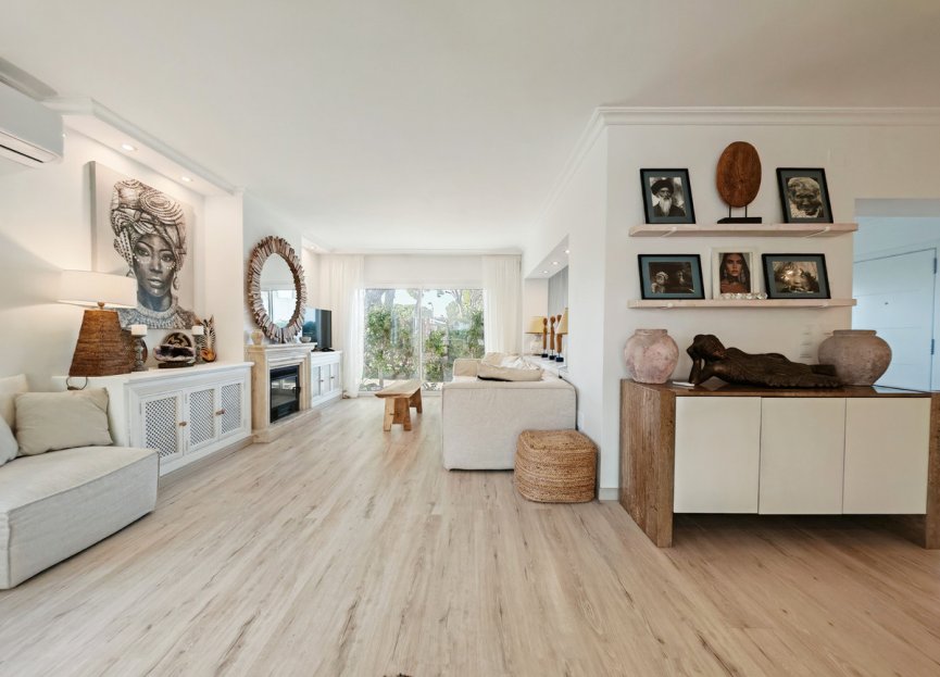 Resale - House - Detached Villa - Marbella - Las Chapas