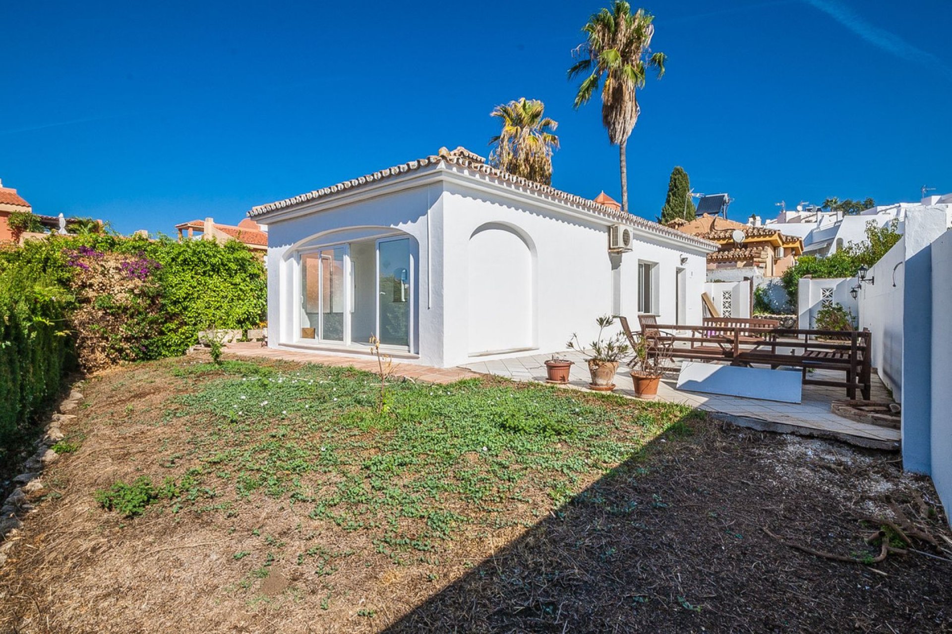 Resale - House - Detached Villa - Marbella - Las Chapas