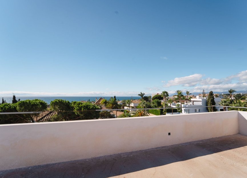 Resale - House - Detached Villa - Marbella - Las Chapas