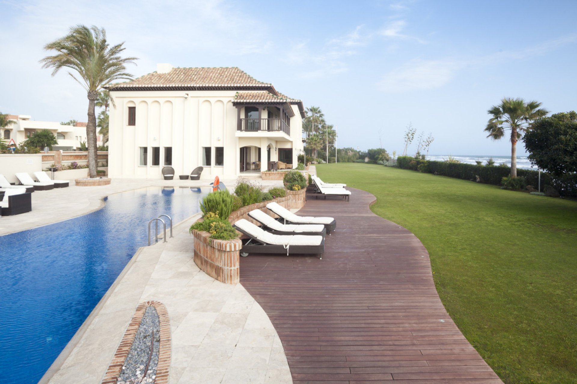 Resale - House - Detached Villa - Marbella - Las Chapas