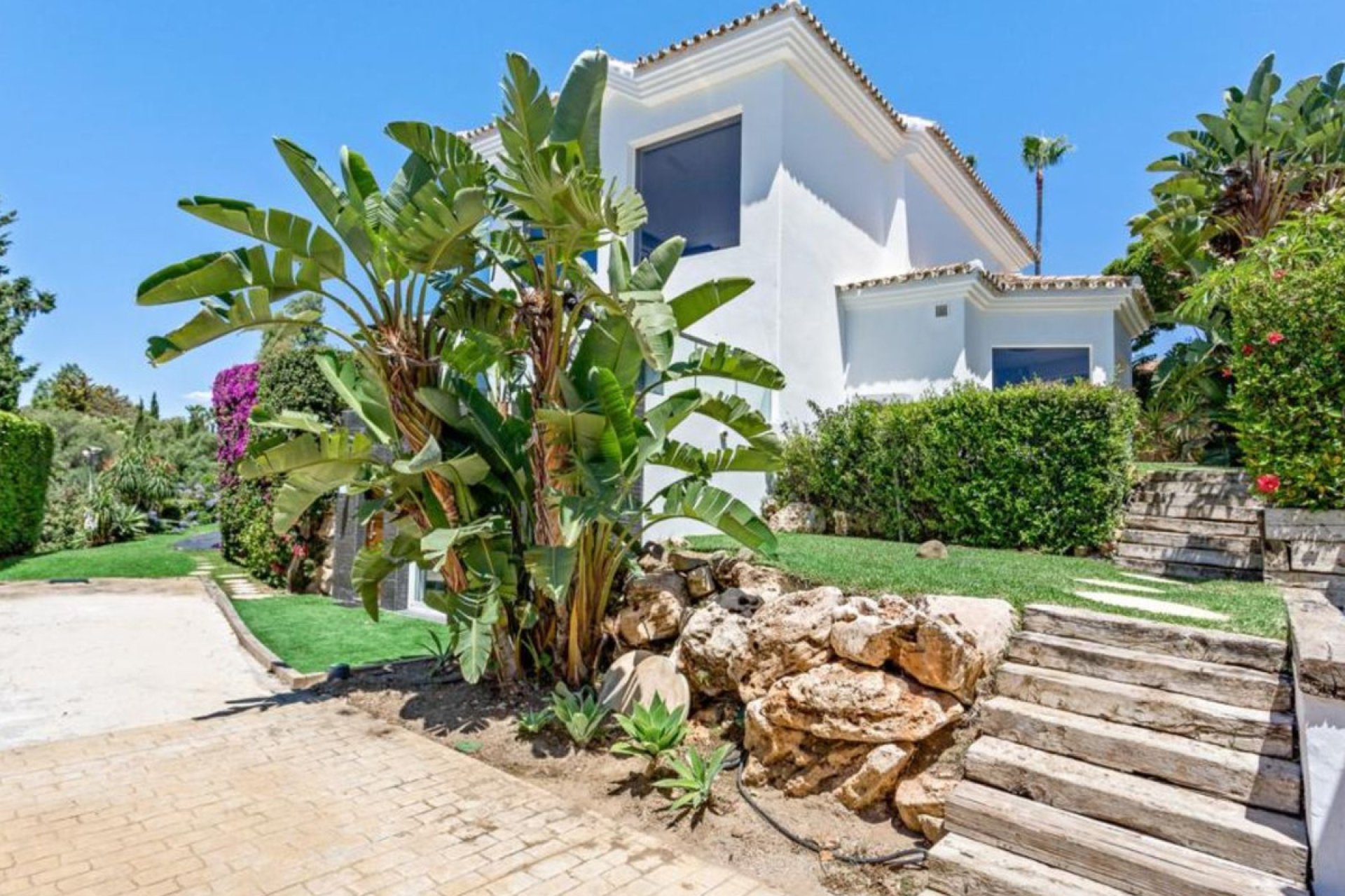 Resale - House - Detached Villa - Marbella - Las Chapas