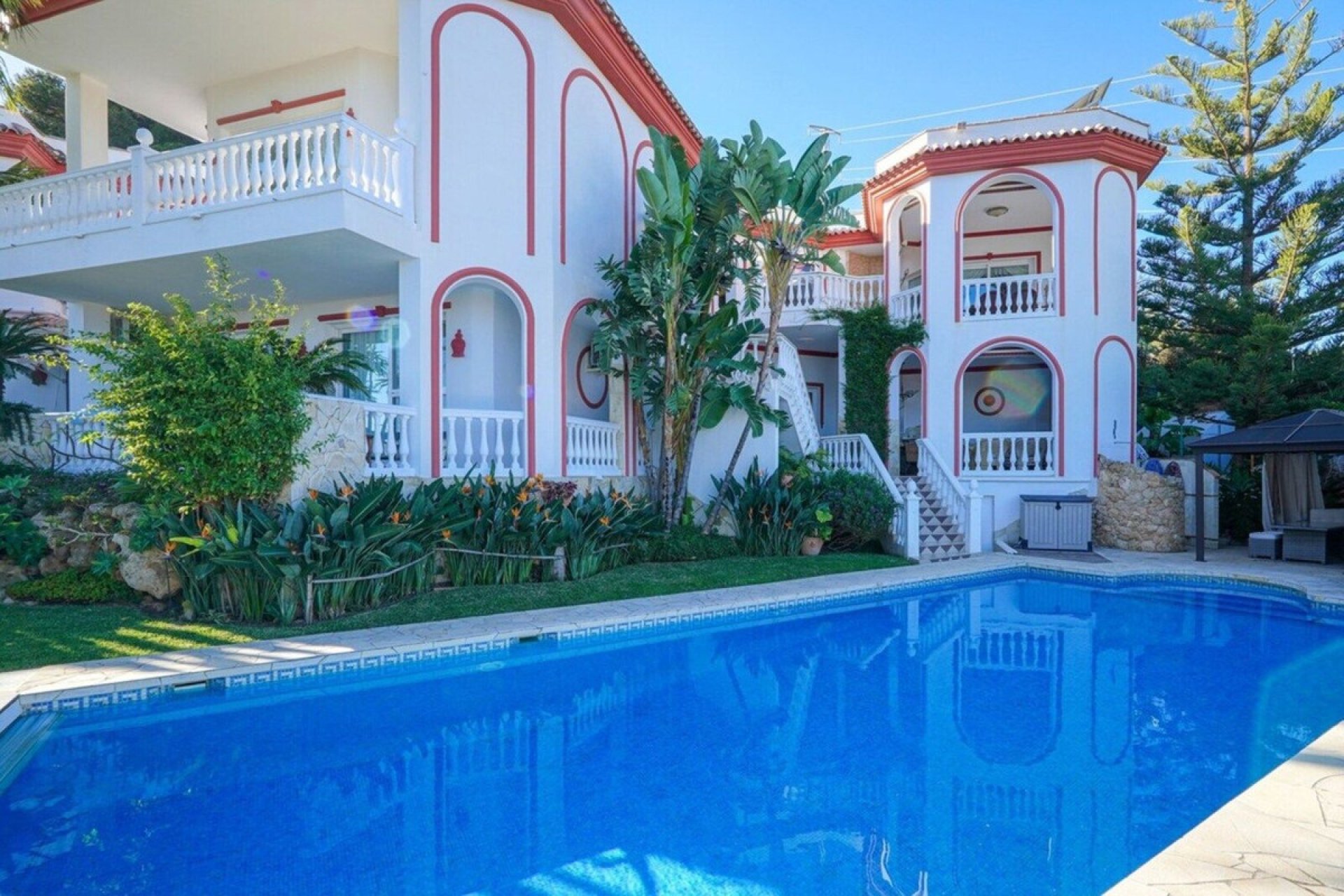 Resale - House - Detached Villa - Marbella - Las Chapas