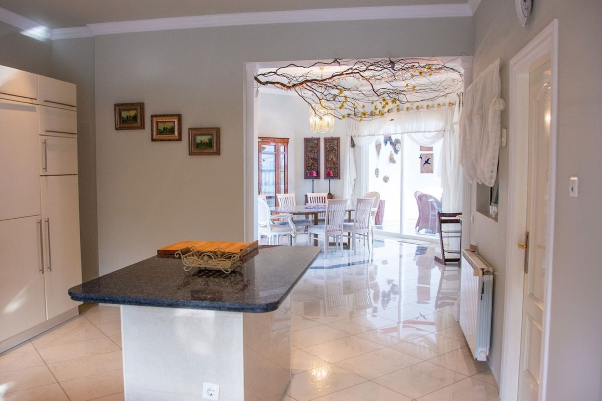 Resale - House - Detached Villa - Marbella - Las Chapas