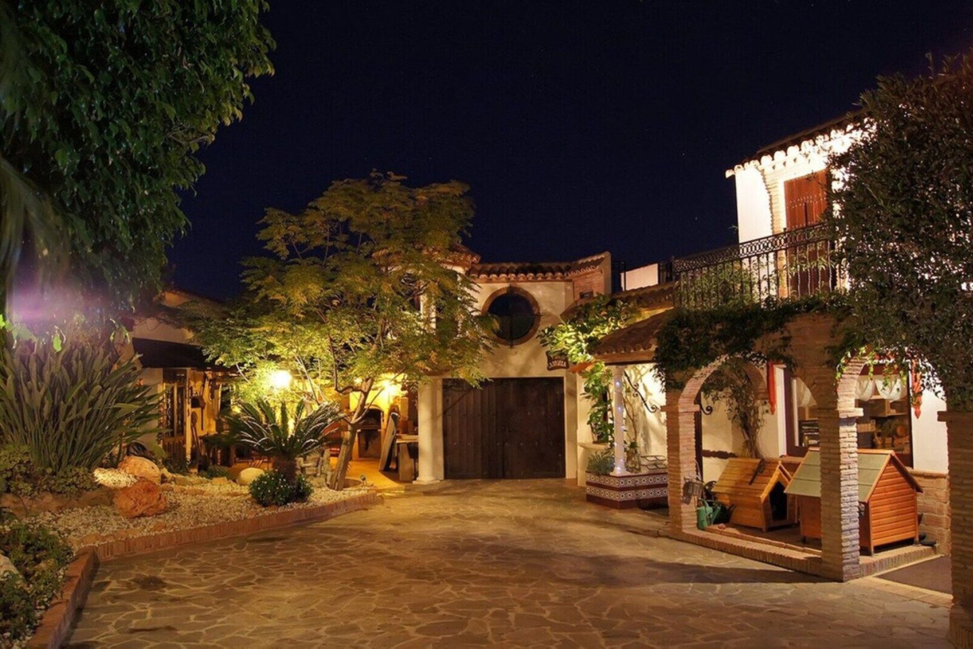 Resale - House - Detached Villa - Marbella - Las Chapas