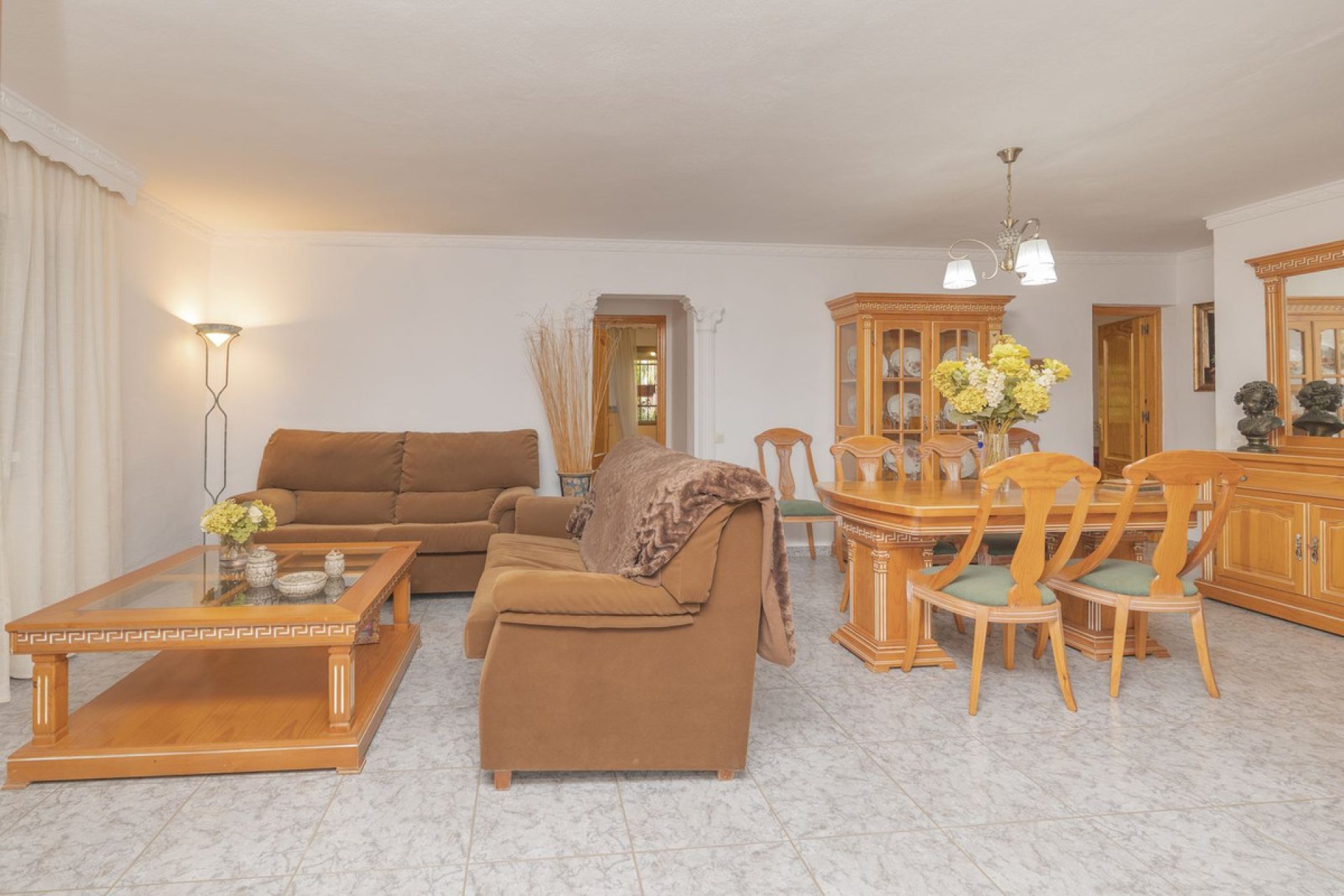 Resale - House - Detached Villa - Marbella - Las Chapas