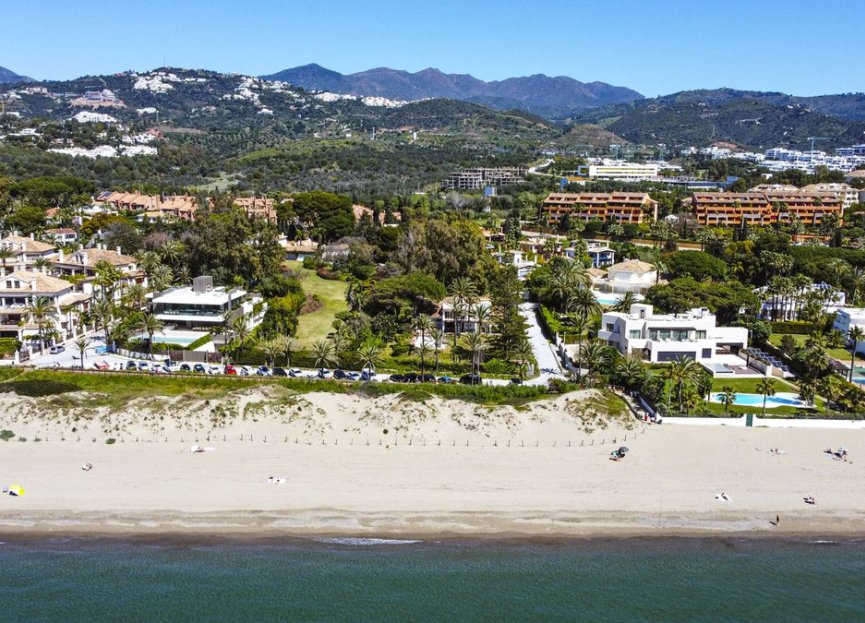 Resale - House - Detached Villa - Marbella - Los Monteros