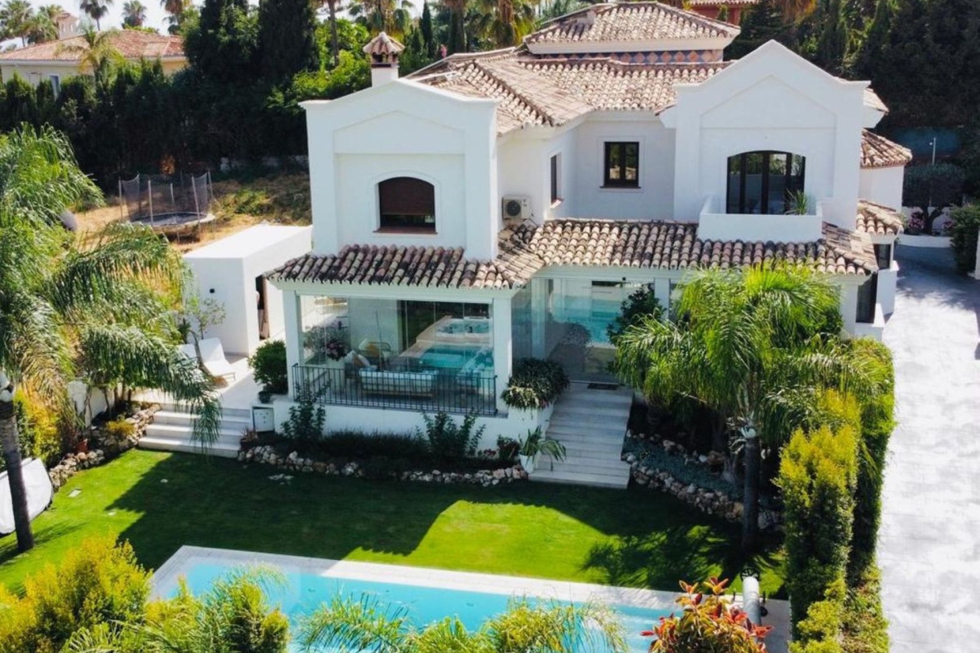 Resale - House - Detached Villa - Marbella - Marbella Centro