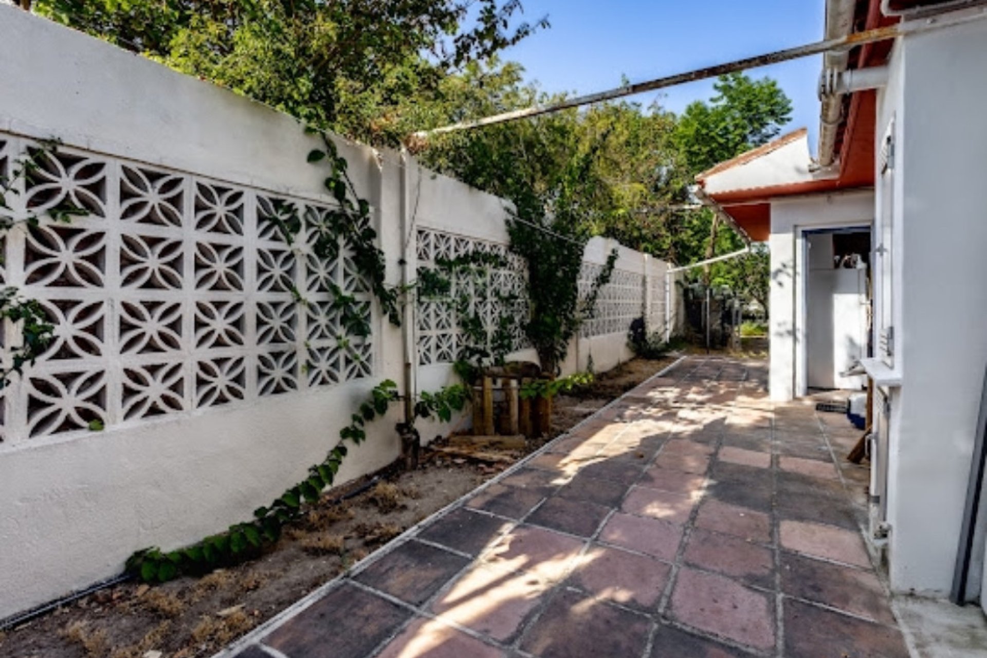 Resale - House - Detached Villa - Marbella - Marbella Centro