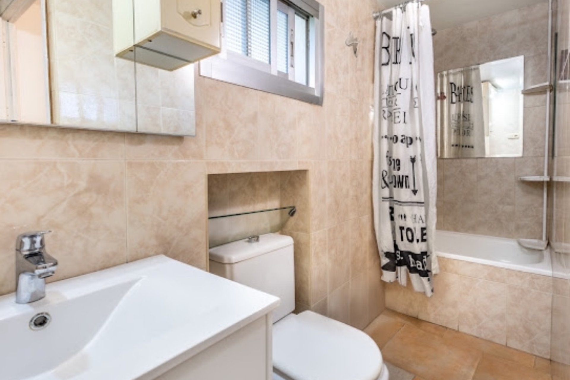 Resale - House - Detached Villa - Marbella - Marbella Centro