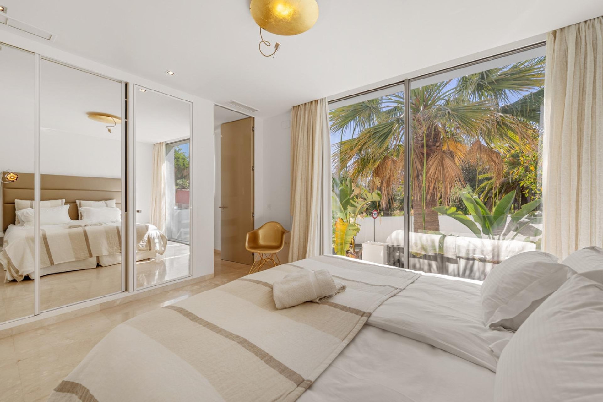 Resale - House - Detached Villa - Marbella - Marbella Centro