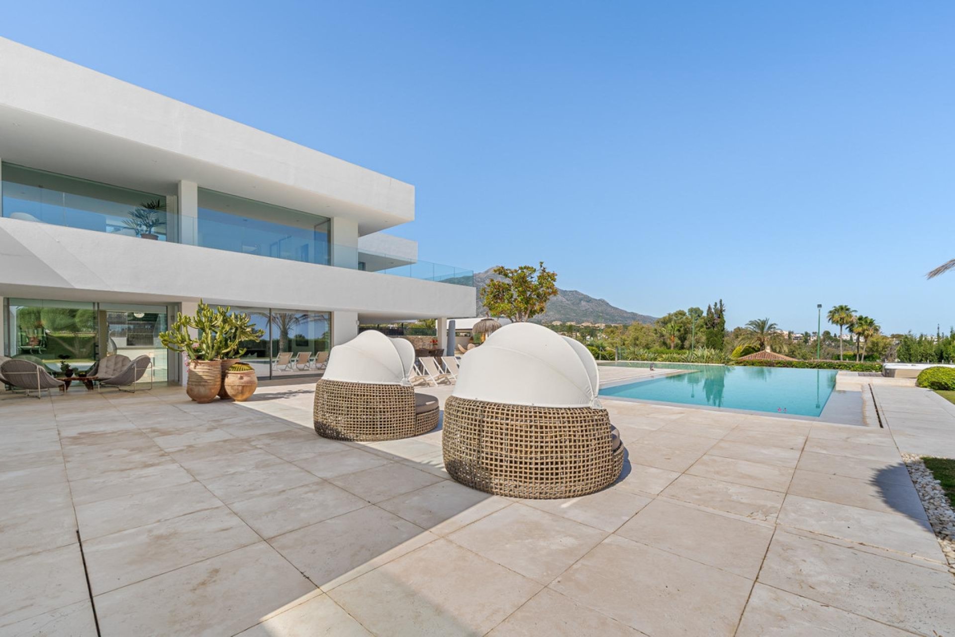 Resale - House - Detached Villa - Marbella - Marbella Centro