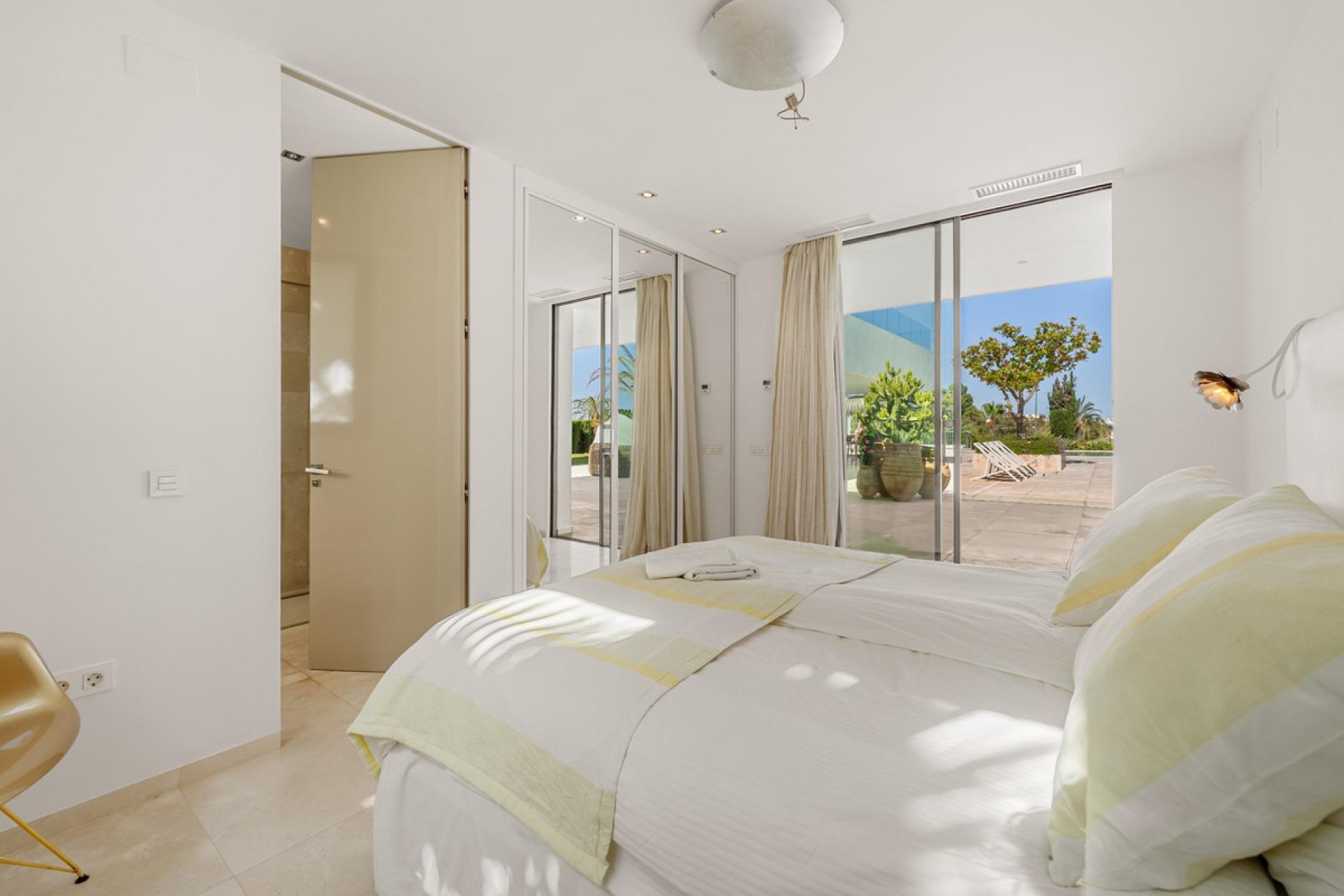 Resale - House - Detached Villa - Marbella - Marbella Centro