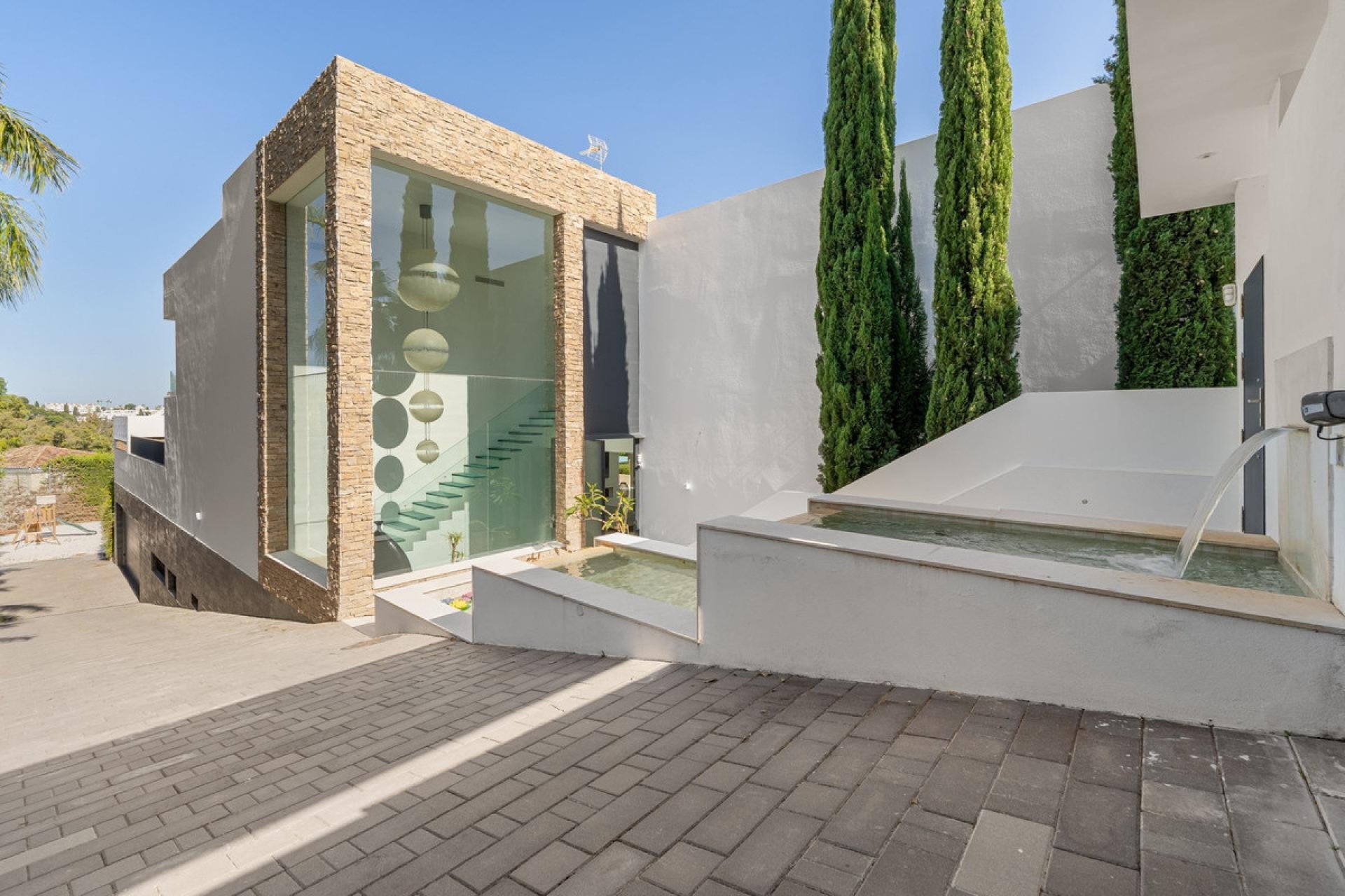 Resale - House - Detached Villa - Marbella - Marbella Centro