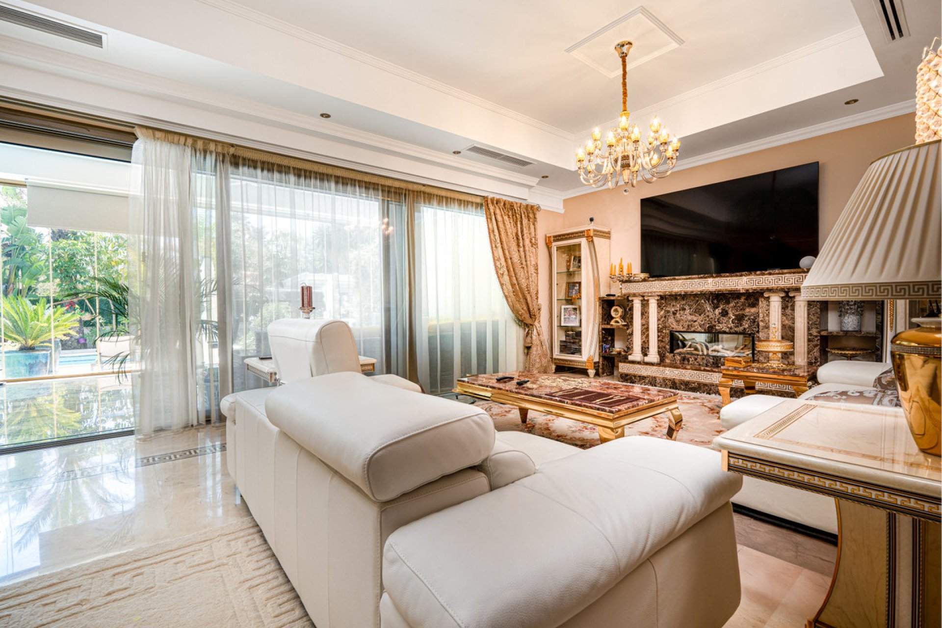 Resale - House - Detached Villa - Marbella - Marbella Centro