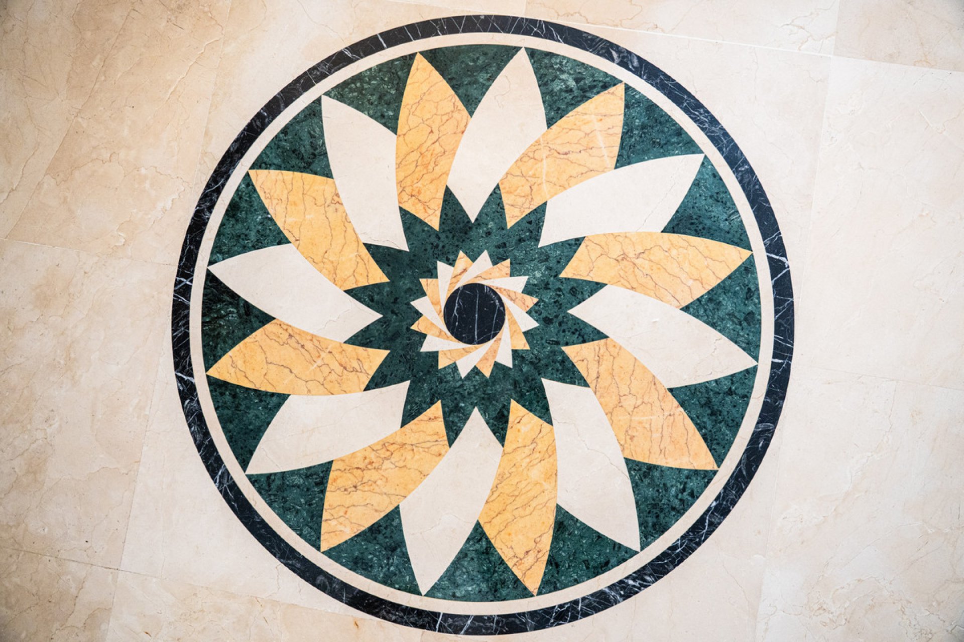 Resale - House - Detached Villa - Marbella - Marbella Centro