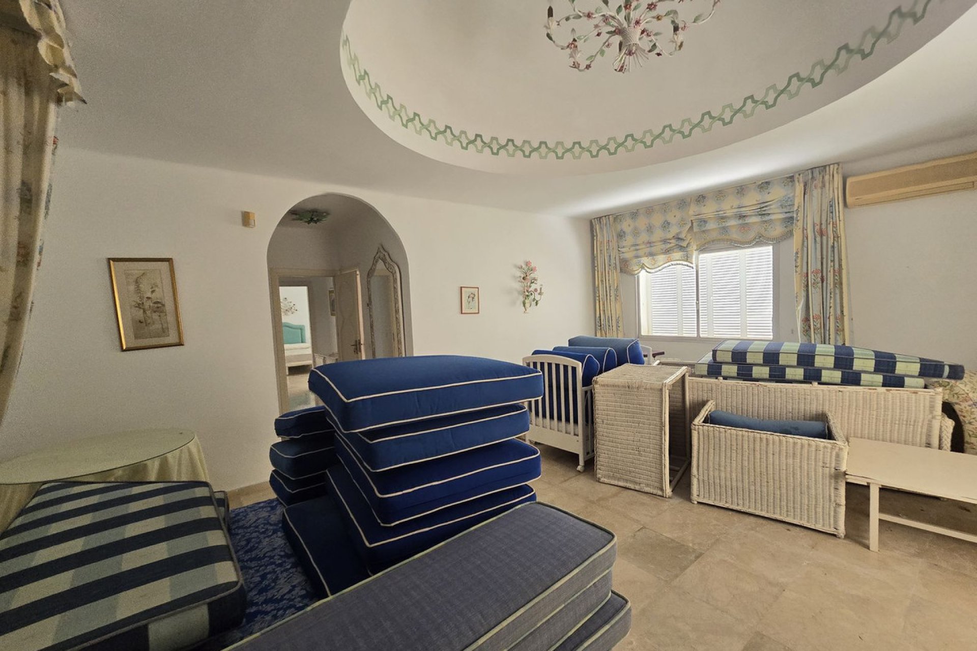 Resale - House - Detached Villa - Marbella - Marbella Centro