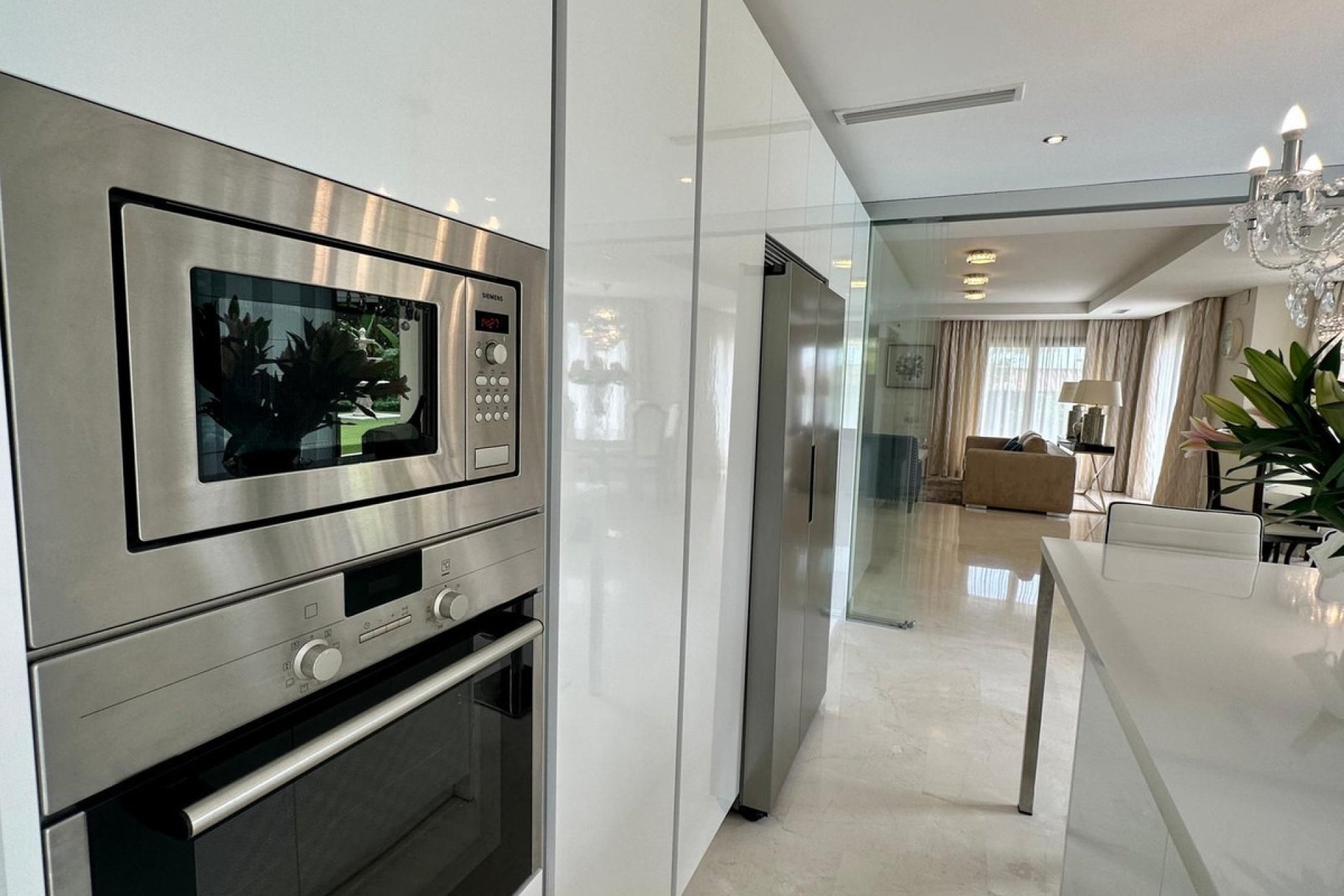 Resale - House - Detached Villa - Marbella - Marbella Centro