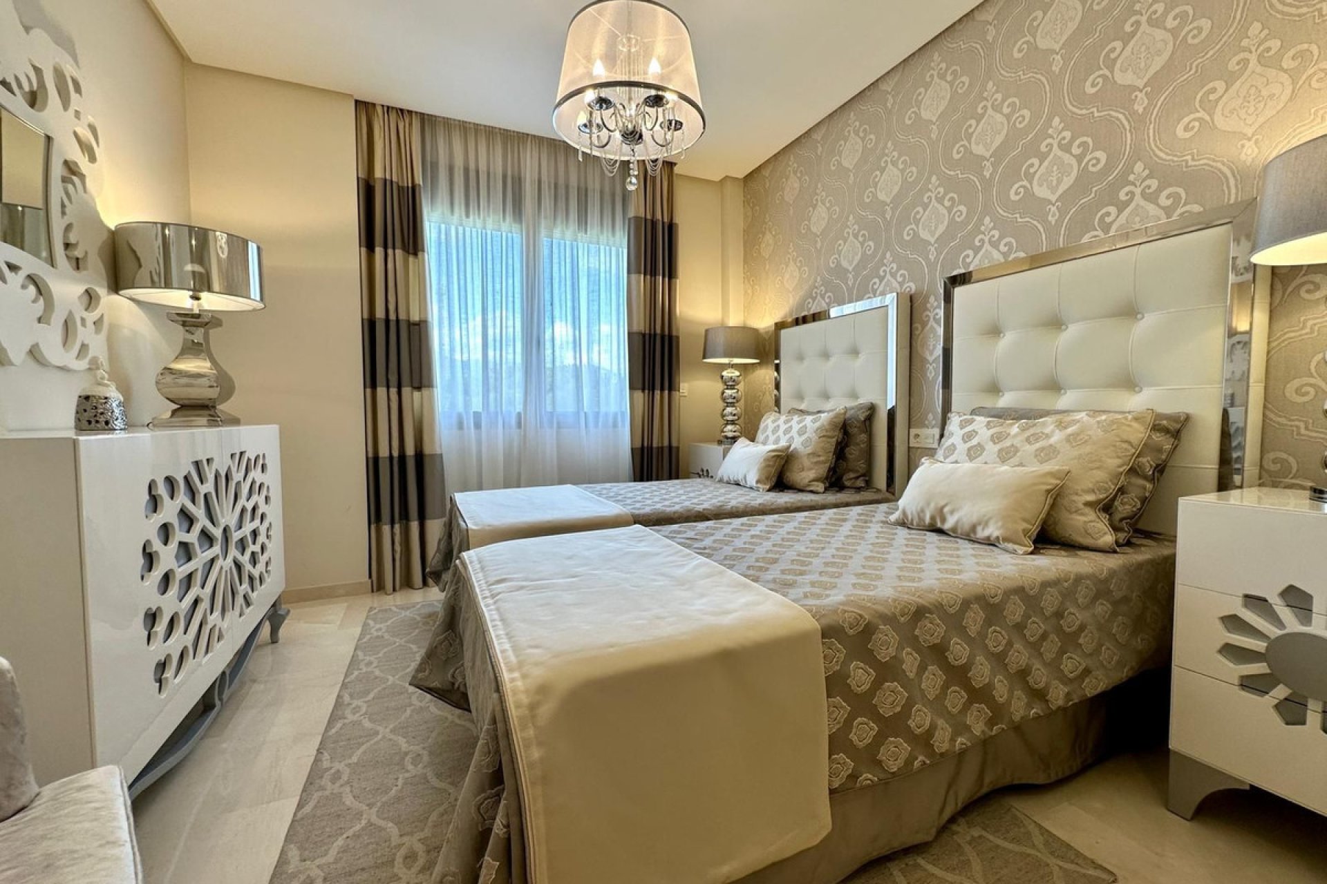 Resale - House - Detached Villa - Marbella - Marbella Centro