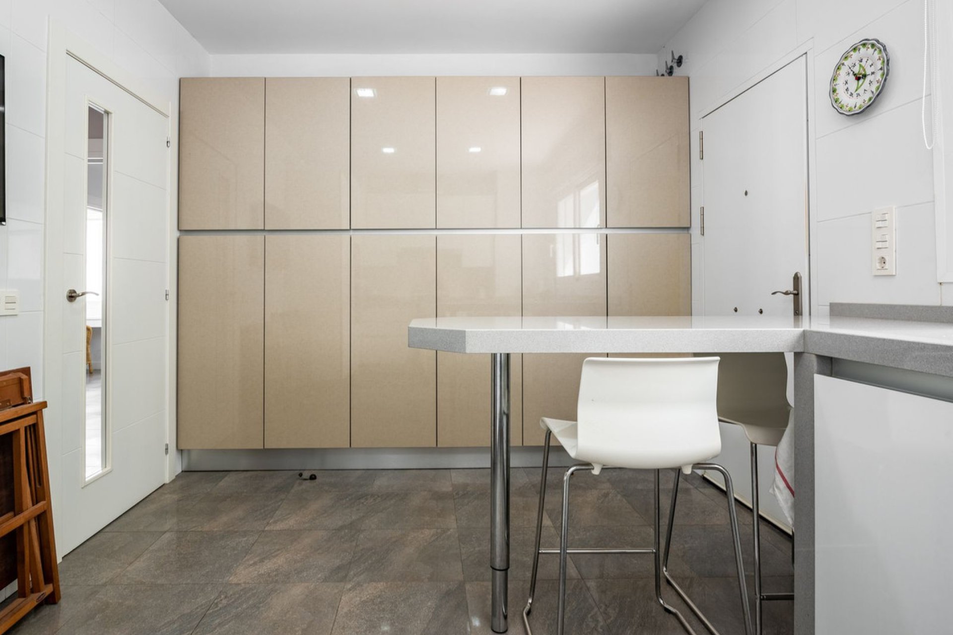 Resale - House - Detached Villa - Marbella - Marbella Centro