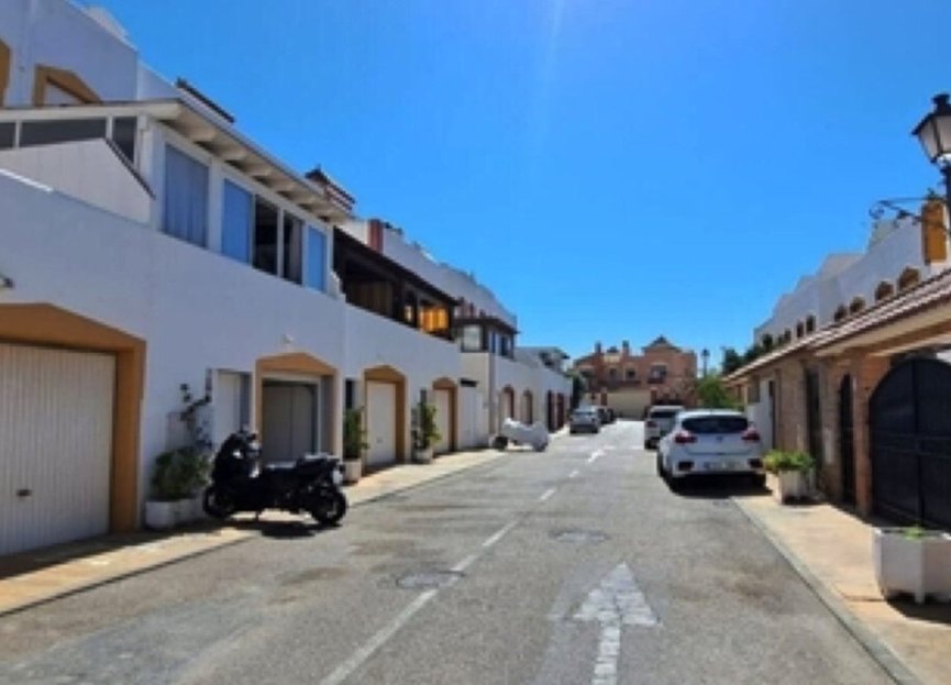 Resale - House - Detached Villa - Marbella - Marbella Centro