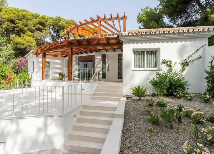 Resale - House - Detached Villa - Marbella - Marbella Centro