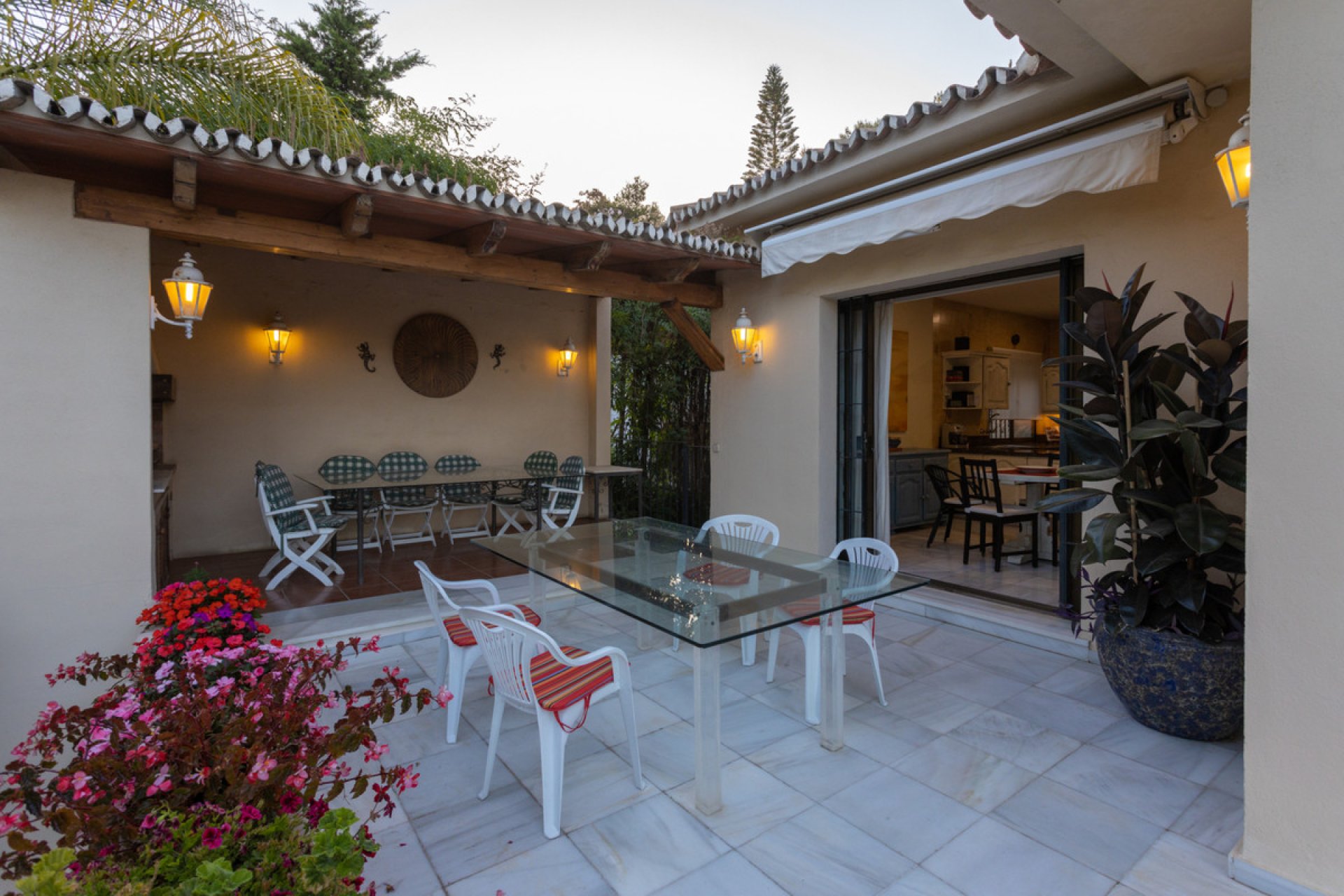 Resale - House - Detached Villa - Marbella - Marbella Centro