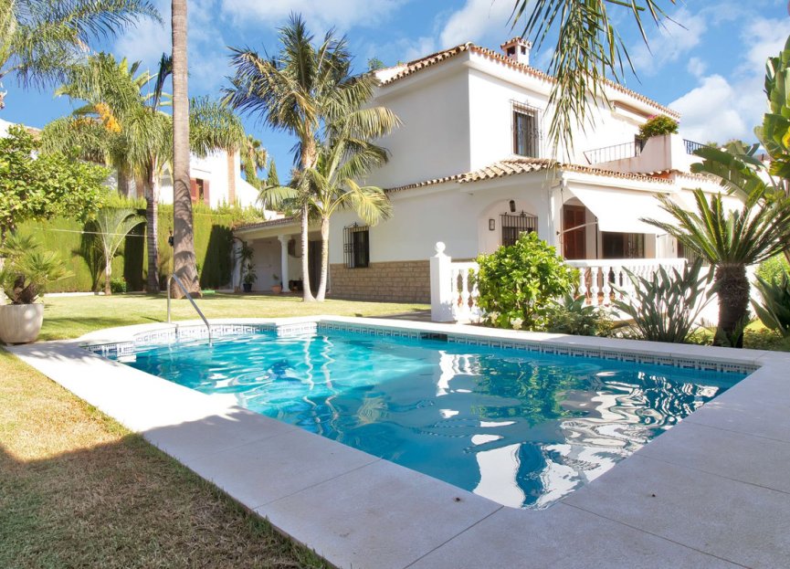 Resale - House - Detached Villa - Marbella - Marbella Centro