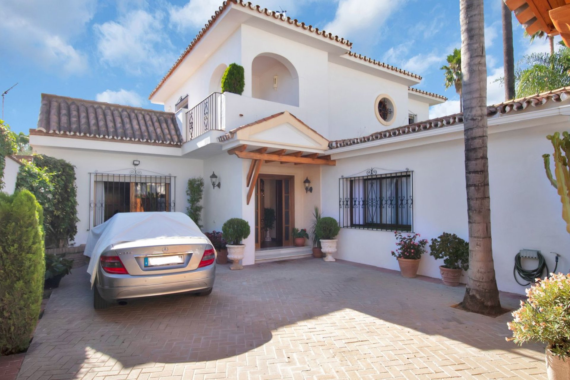 Resale - House - Detached Villa - Marbella - Marbella Centro