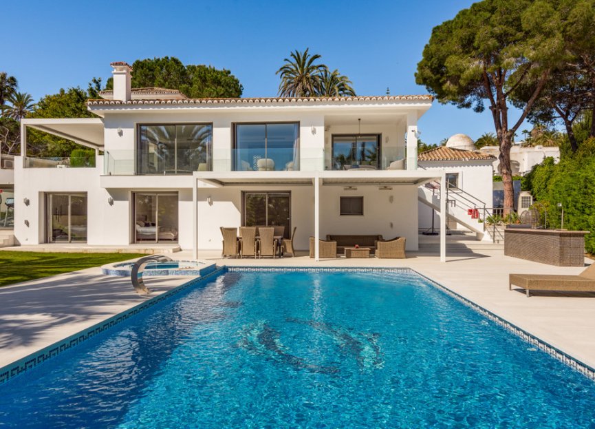 Resale - House - Detached Villa - Marbella - Marbella Centro