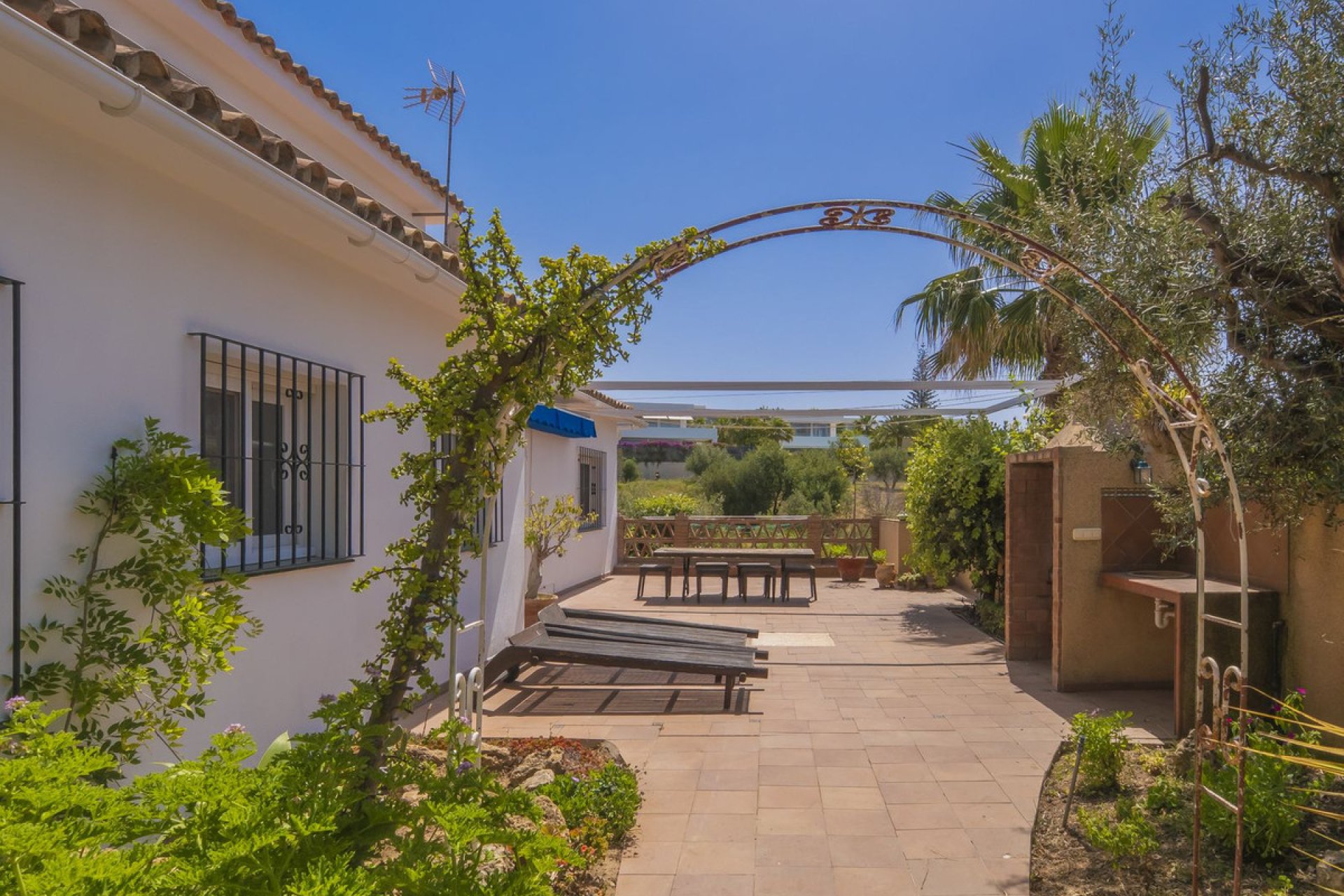 Resale - House - Detached Villa - Marbella - Marbella Centro